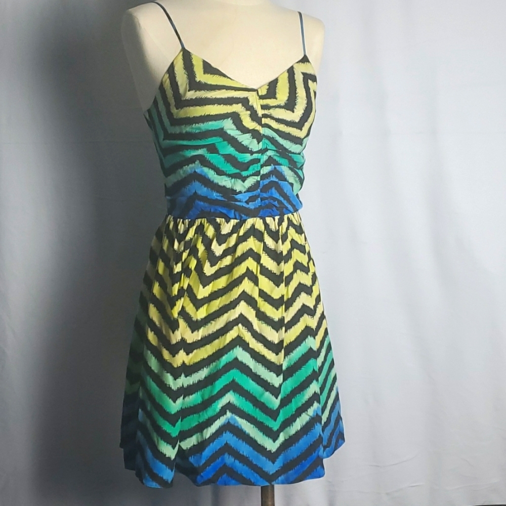 PARKER DRESS, SMALL, CHEVRON PATTERN, MULTI COLORED, 3/4 Zipper in back